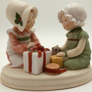 Vintage Holly Hobbie Porcelain Figurine Christmas Keepsake  Girls With Cat